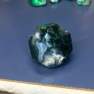Moss Agate Diamond Carving